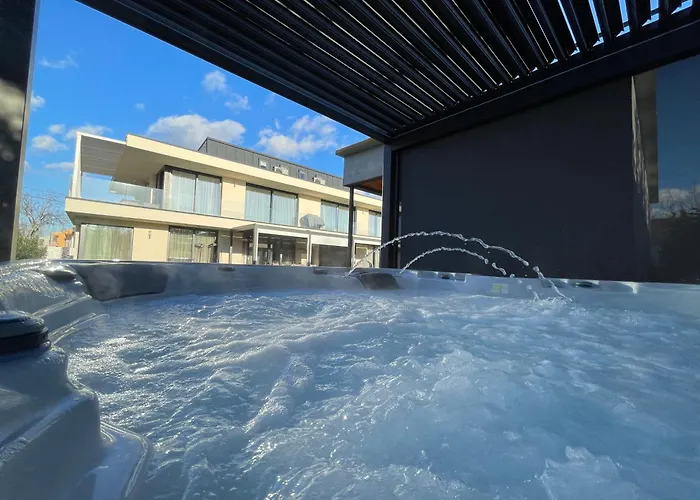 Luxury In Balatonalmádi, Almádi Lux I - Ocean Blue *